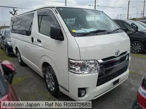 Toyota Hiace GL Pearl 2020
