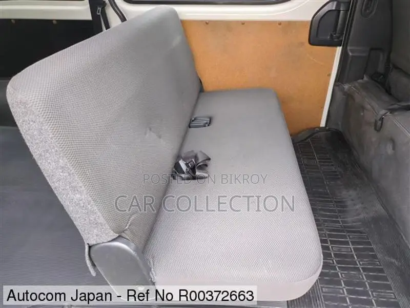Toyota Hiace GL Pearl 2020