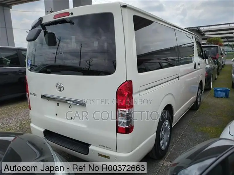 Toyota Hiace GL Pearl 2020
