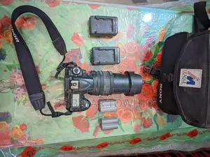 Nikon D90 DSLR Camera