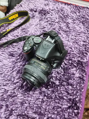 Nikon D5200 ক্যামেরা