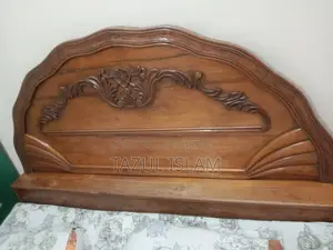 Furniture Varnish and Polish