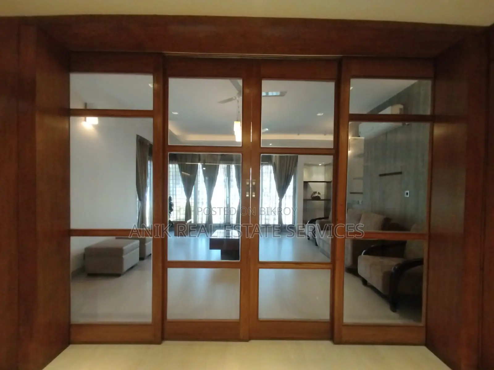 Luxurious 3 Bedroom Full Farnised Flat Rent At Baridhara