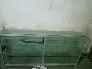 এলুমিনিয়াম ডিসপ্লে রেক