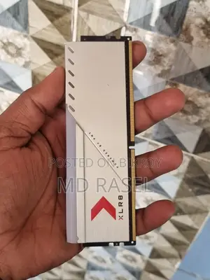 ৮জিবি ডিডিআর ৪ ৩২০০মেগাহার্টজ র‍্যাম