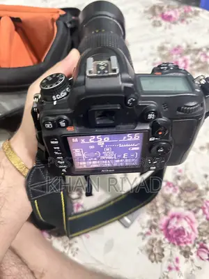 NIKON7000d camera