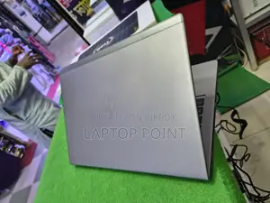 HP Zbook 14u g5 Glass Touch skin display i5 8gen:8/256