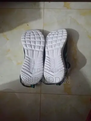 Sneakers Sell