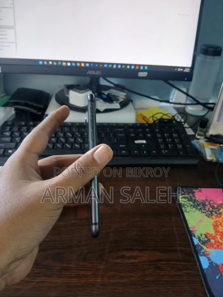 Apple iPhone 8 (Used)
