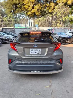 Toyota C-HR hybrid 2020