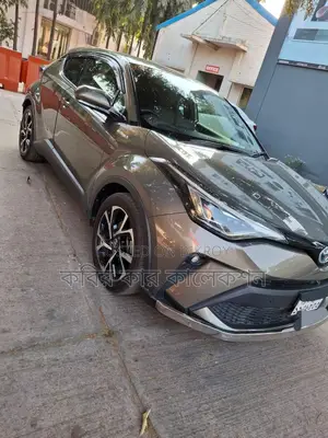 Toyota C-HR hybrid 2020