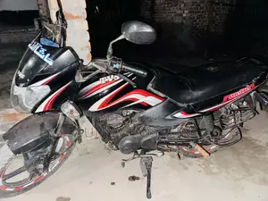 TVS Metro 2011