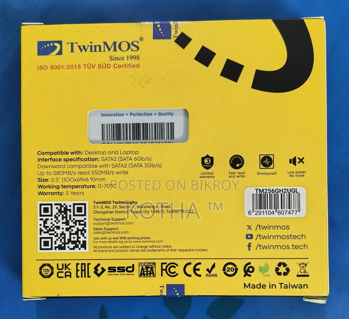 SSD (Solid State Drive)