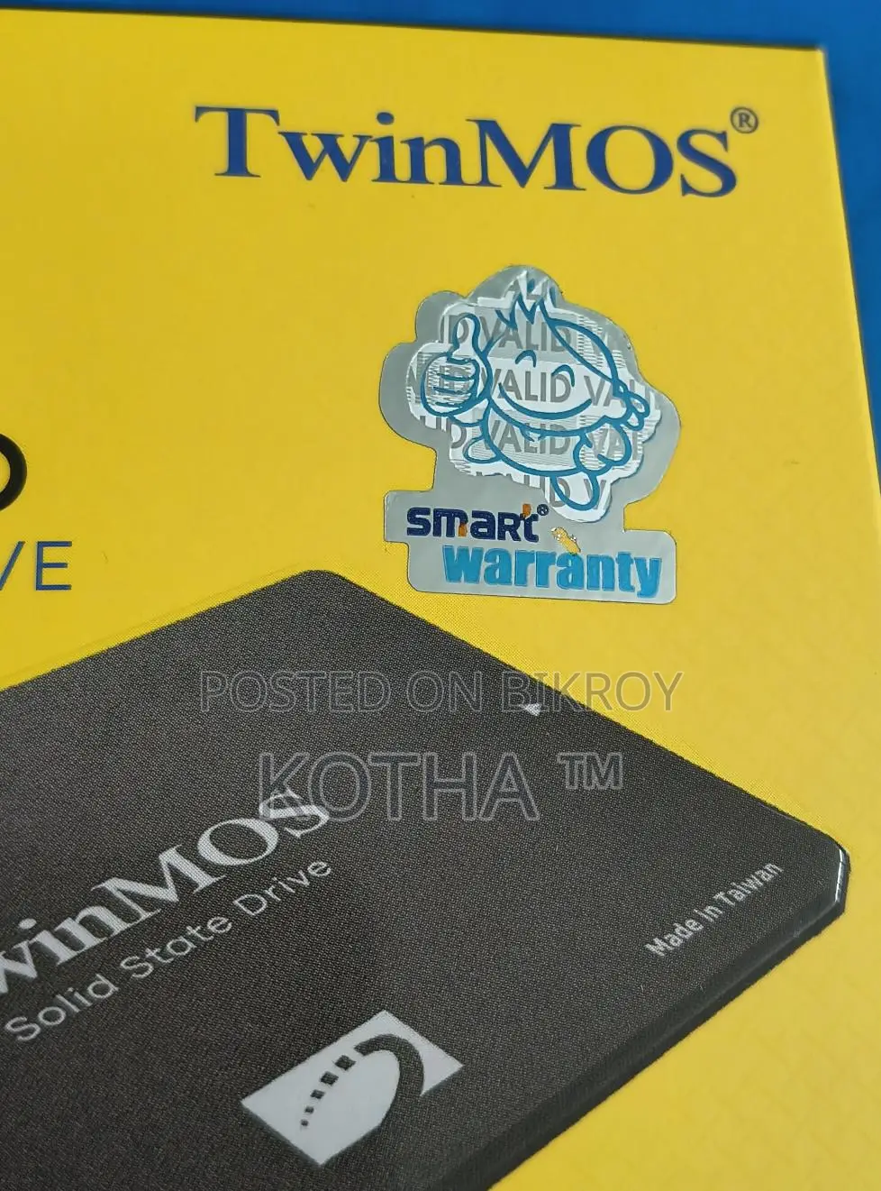 SSD (Solid State Drive)
