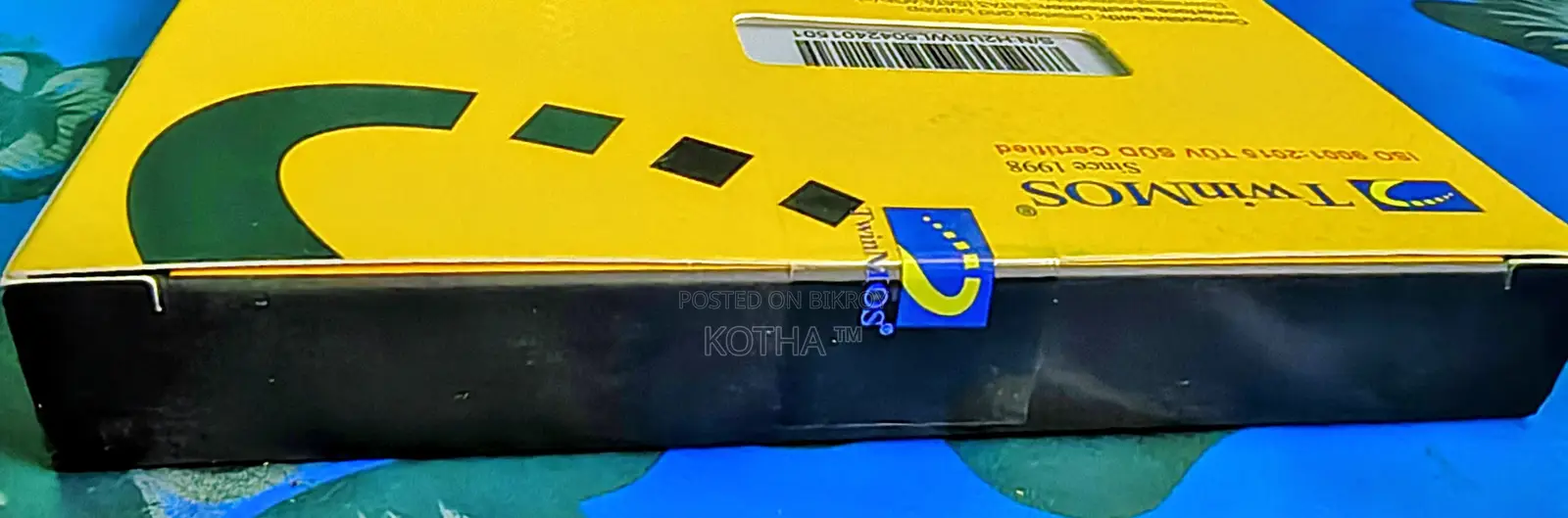 SSD (Solid State Drive)