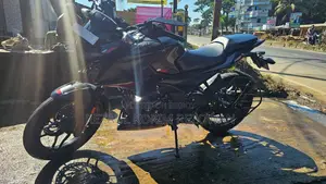 Bajaj Pulsar N 160 . 2023