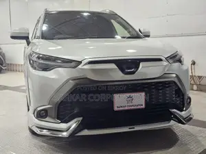 Toyota Corolla Cross 1.8 Hybrid FWD 2022 Pearl