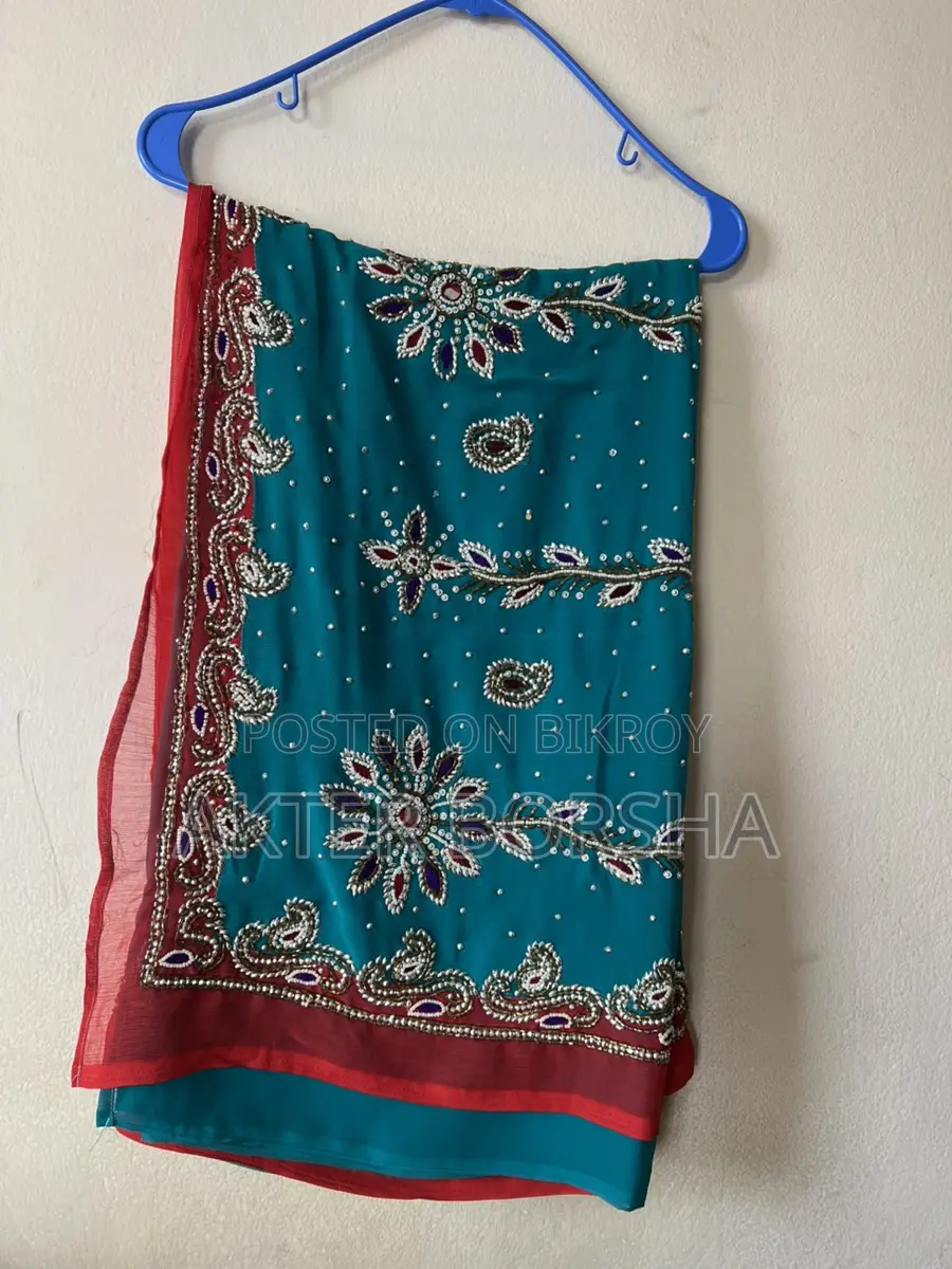 শাড়ি বিক্রির জন্য