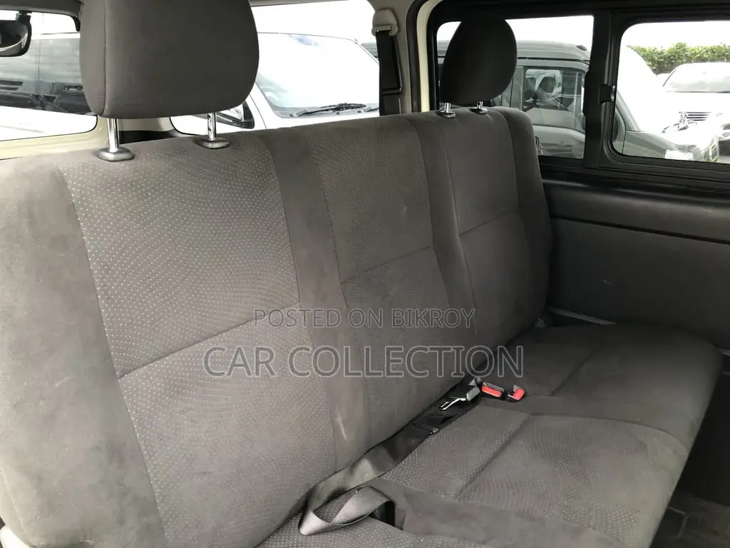 Toyota Hiace Super GL Key Pearl 2020