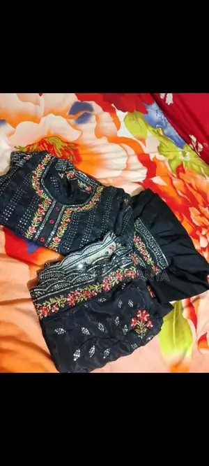 Pakistani Four-Piece Set