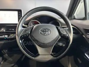 Toyota C-HR G HYBRID 2021