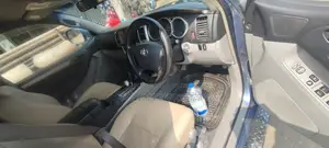 Toyota Hilux Gray 2004