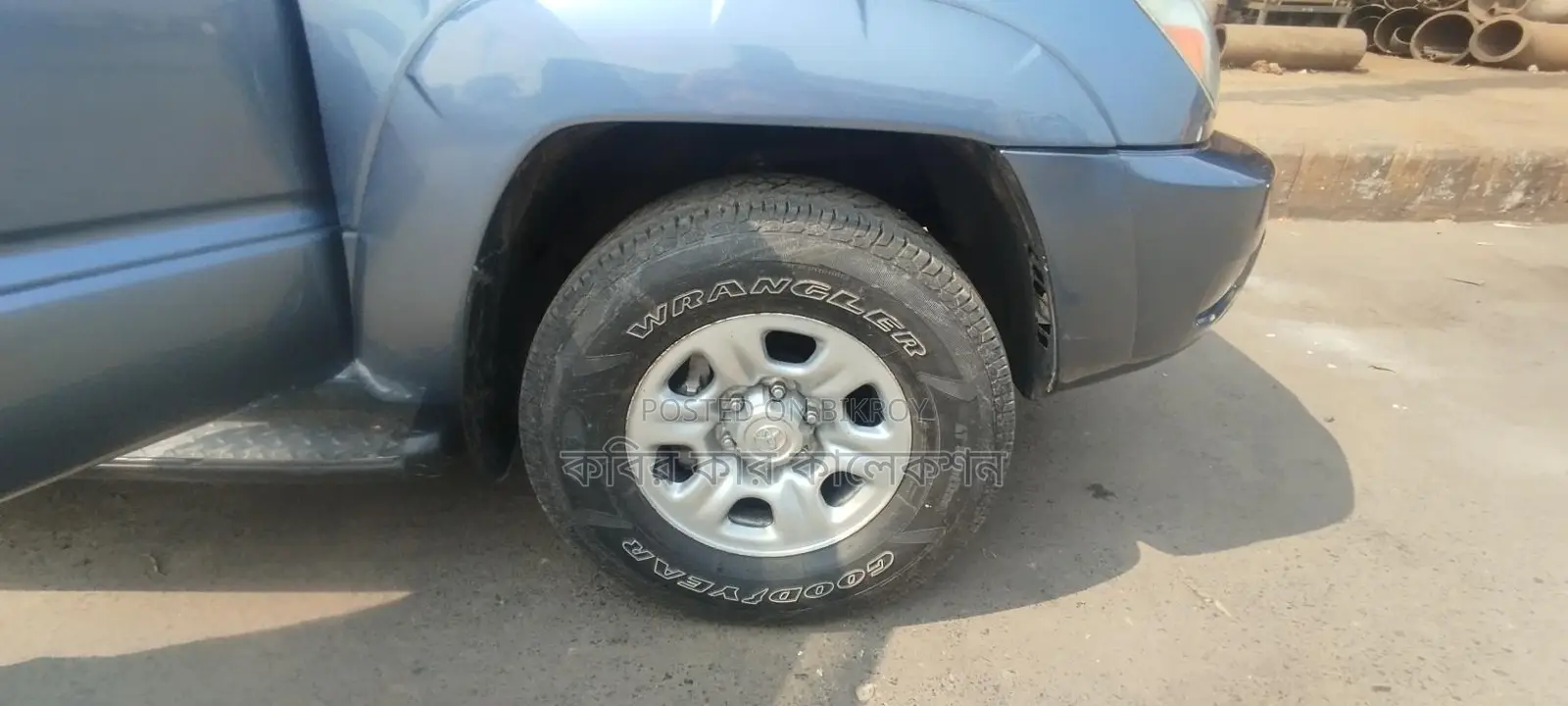 Toyota Hilux Gray 2004