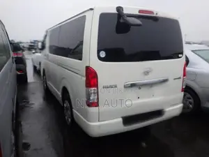 Toyota Hiace SUPER GL 2022