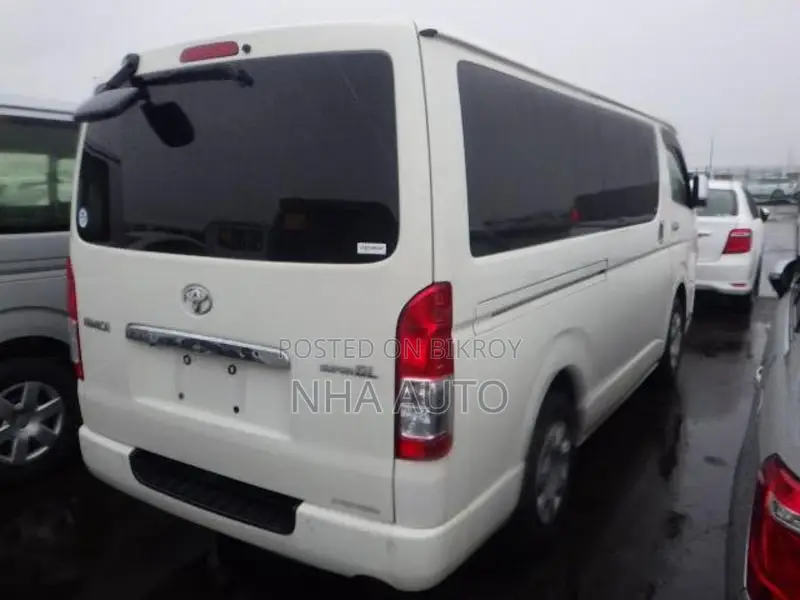 Toyota Hiace SUPER GL 2022