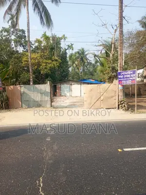 Kashipur 6 Mile. Beside Dhaka-Barisal Main Road. Great for a Garage.
