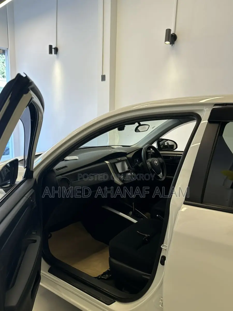 Toyota Fielder Ex 2020