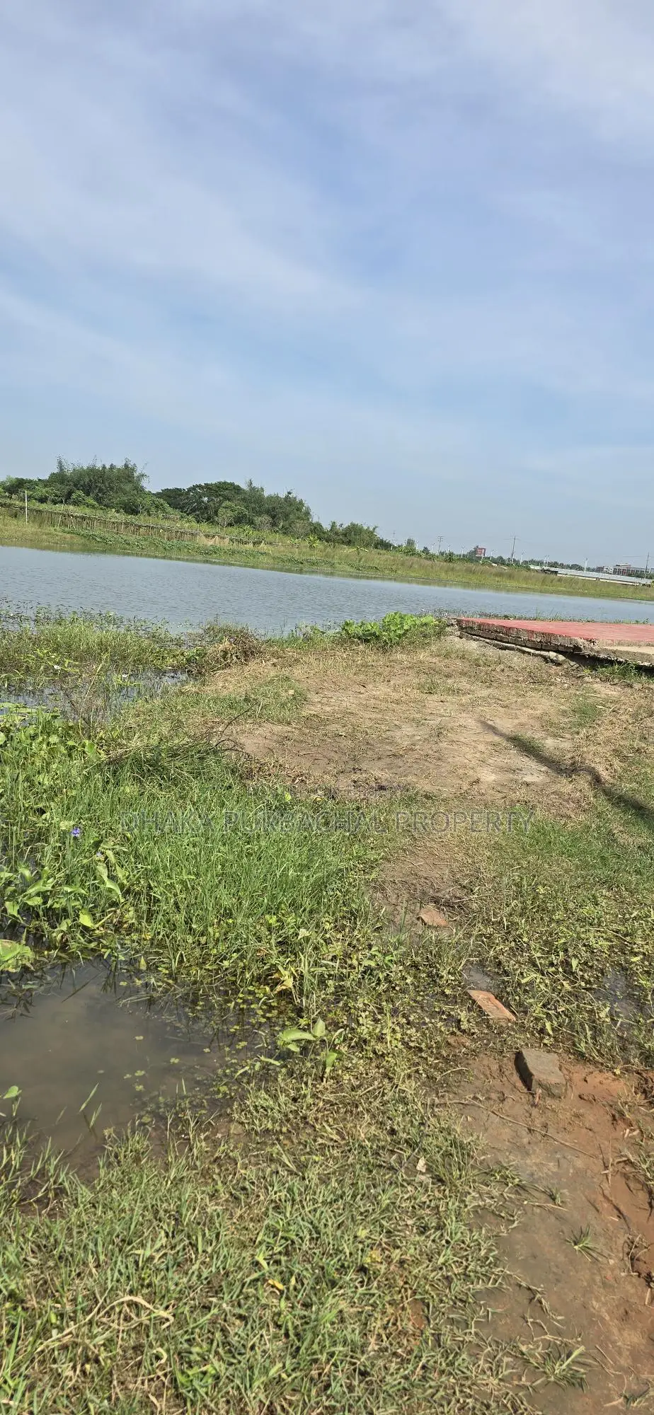 দক্ষিণমুখী লেক ৭.৫ কাঠা প্লট বিক্রি হবে