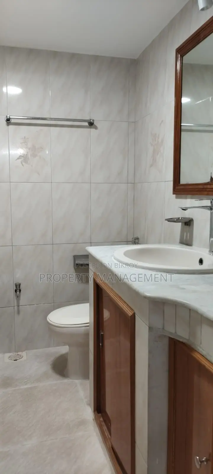 2400Sqft unfurnished Apartment Rent 3Bed 4Bath Banani Nice View
