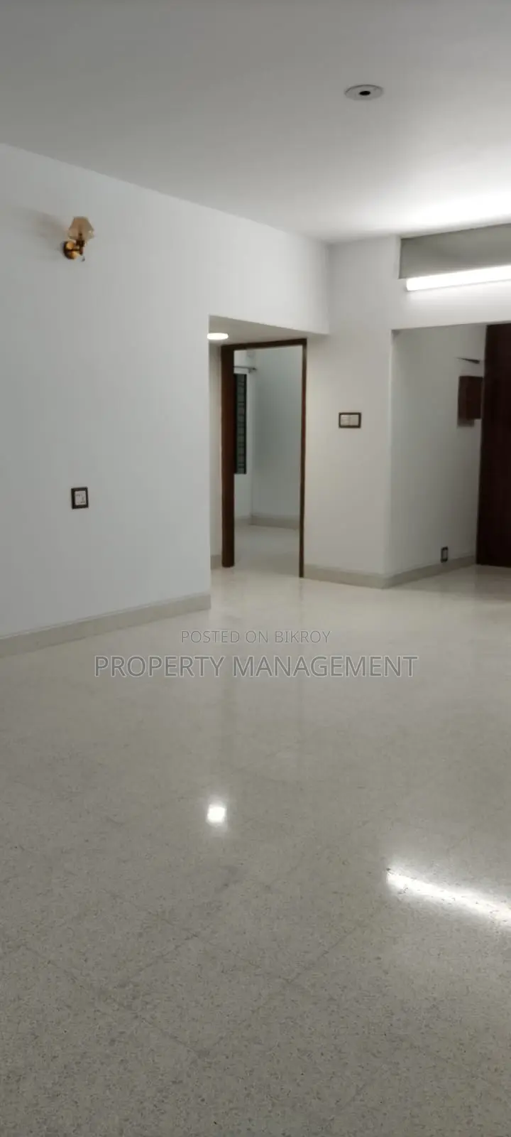 2400Sqft unfurnished Apartment Rent 3Bed 4Bath Banani Nice View
