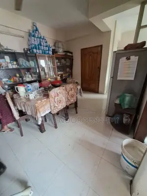 উত্তরা সেক্টর ১১ তে আলো বাতাসে পরিপূর্ণ 1380 SFT Used Flat Sale