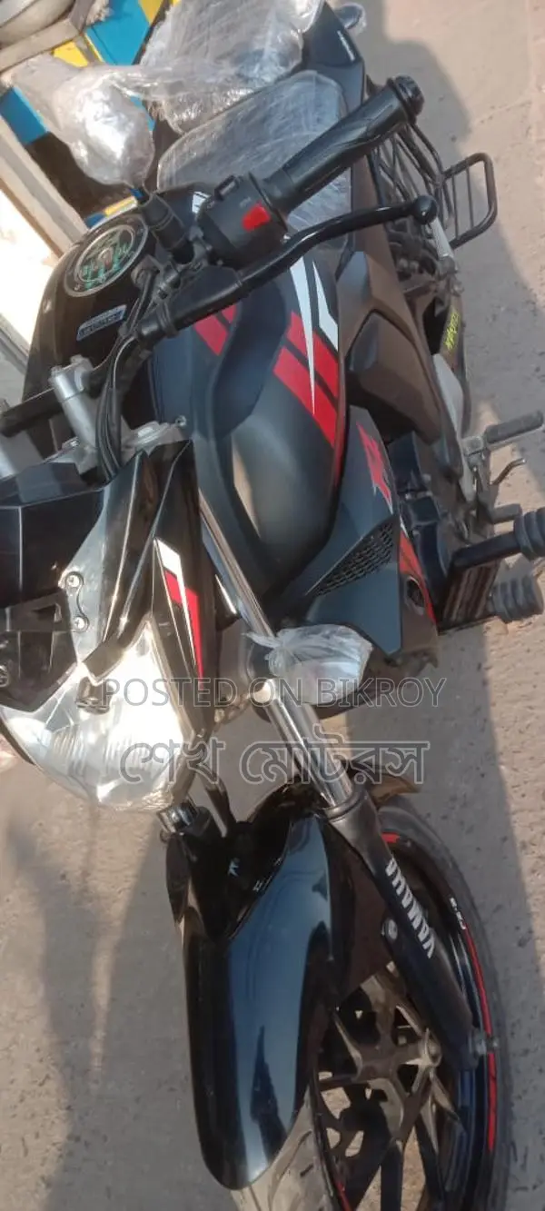Yamaha FZS V2 Black 2025