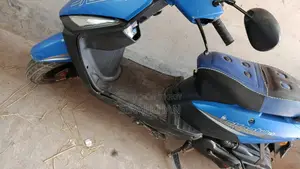 Runner Skooty . 2021