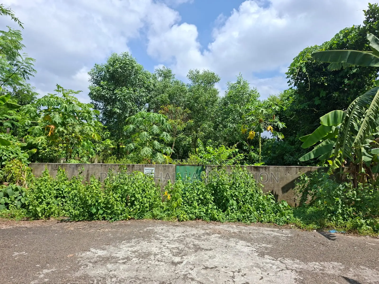 Sector 10, Lake View 3 Katha Plot for Urgent Sale, Purbachal.