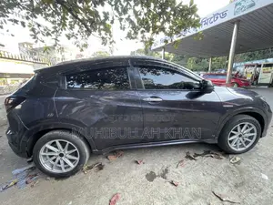 Honda Vezel . 2014