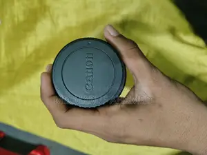 ক্যামেরা লেন্স