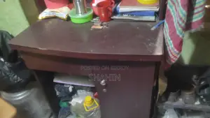 টেবিল বিক্রয় হবে