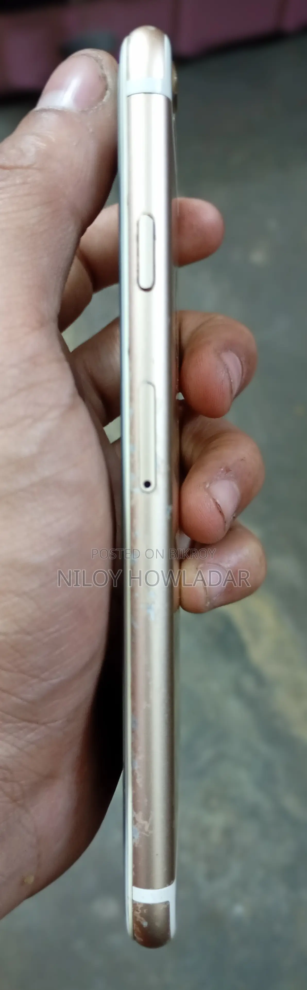 Apple iPhone 6S . (Used)