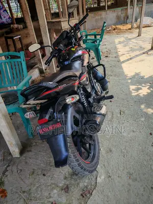 Bajaj Pulsar 150 . 2020