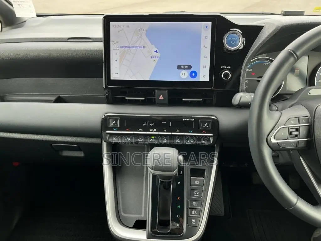 Toyota Noah SG HYB 4 POINT 2022