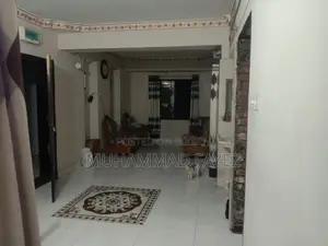 Flat for sale with 1/20 ownership of the building