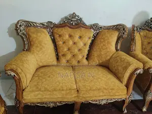 ভিক্টোরিয়া সোফা
