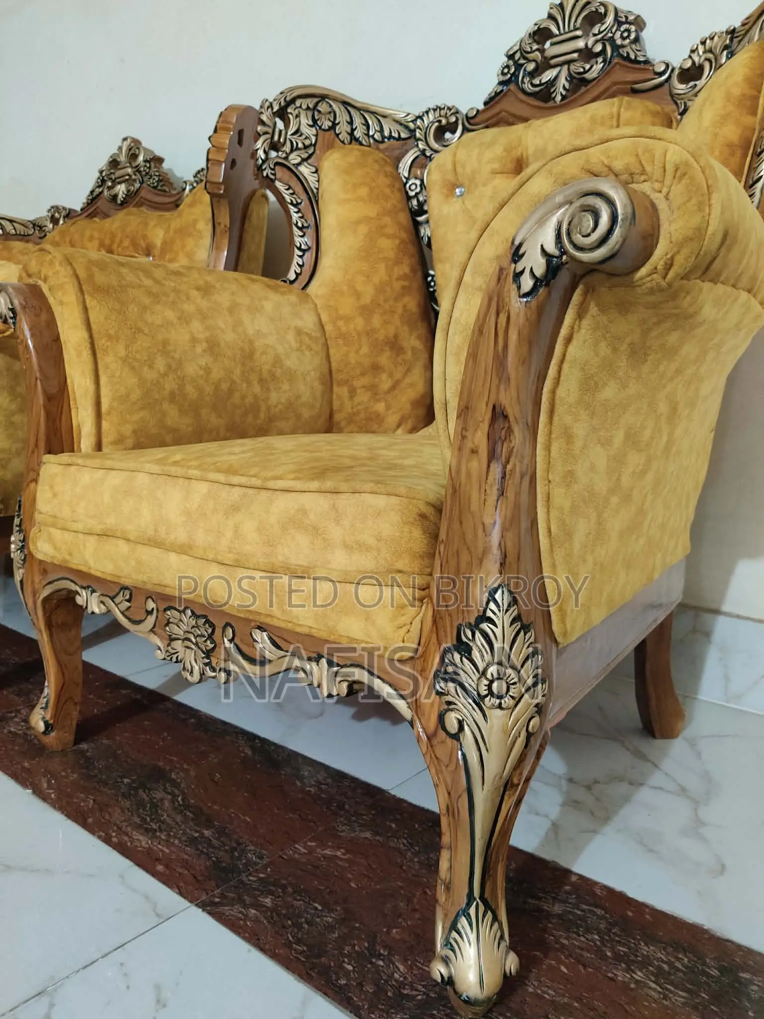 ভিক্টোরিয়া সোফা