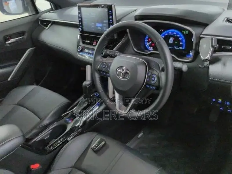 Toyota Corolla Cross Z 4.5POINT/BODYKIT 2023