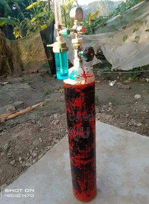 Oxygen Cylinder