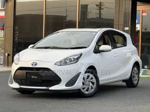Toyota Aqua L HYBRID 2021
